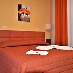 Moonlight Hotel&Suites