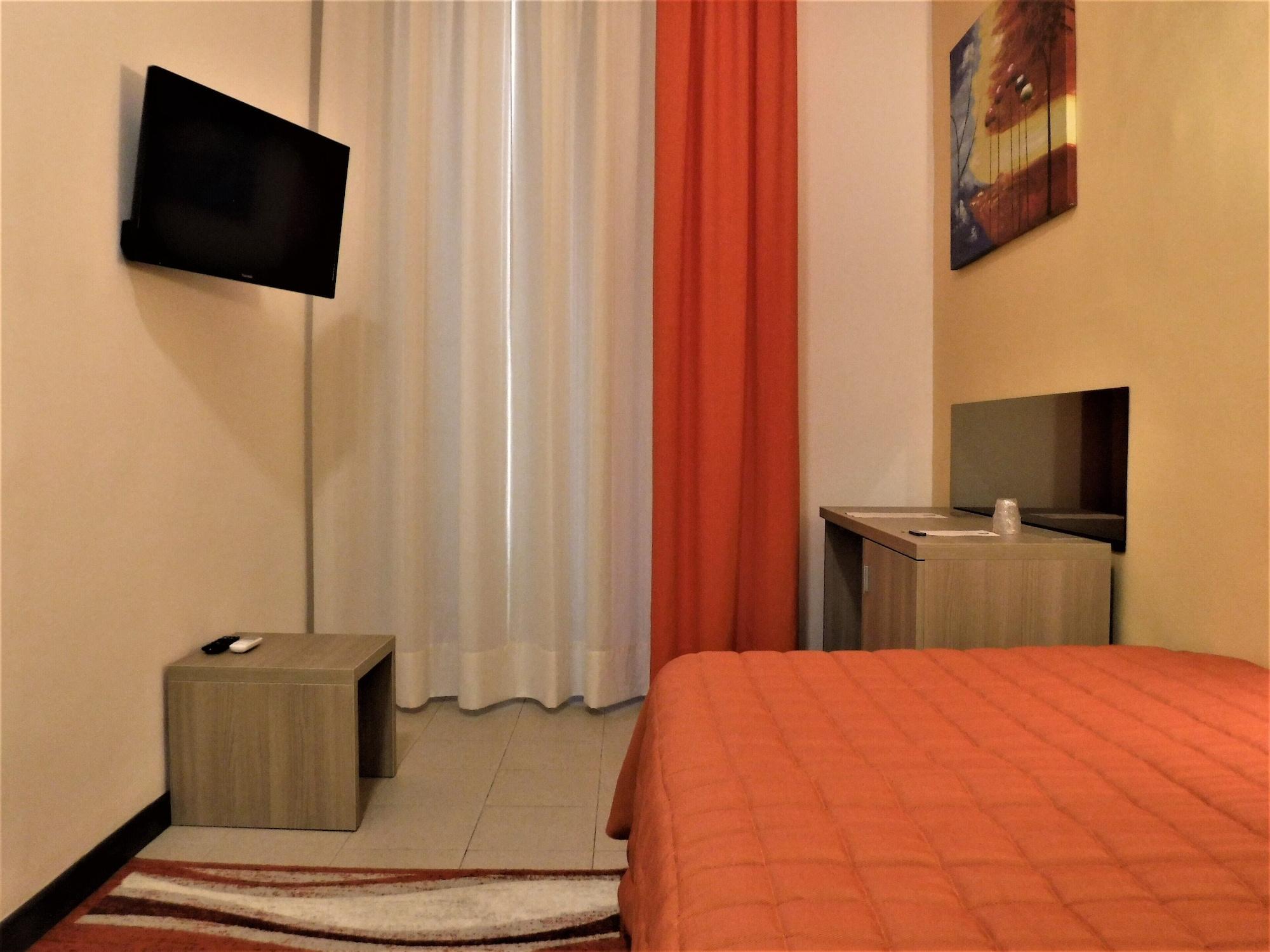 Moonlight Hotel&suites Hotel