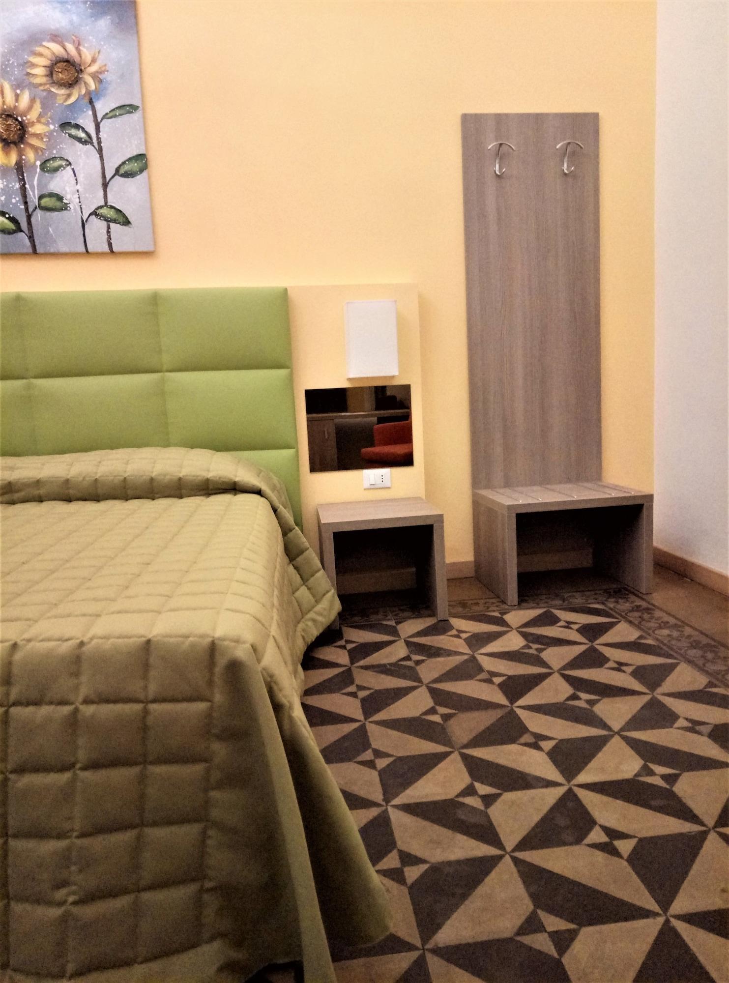 Moonlight Hotel&suites Hotel